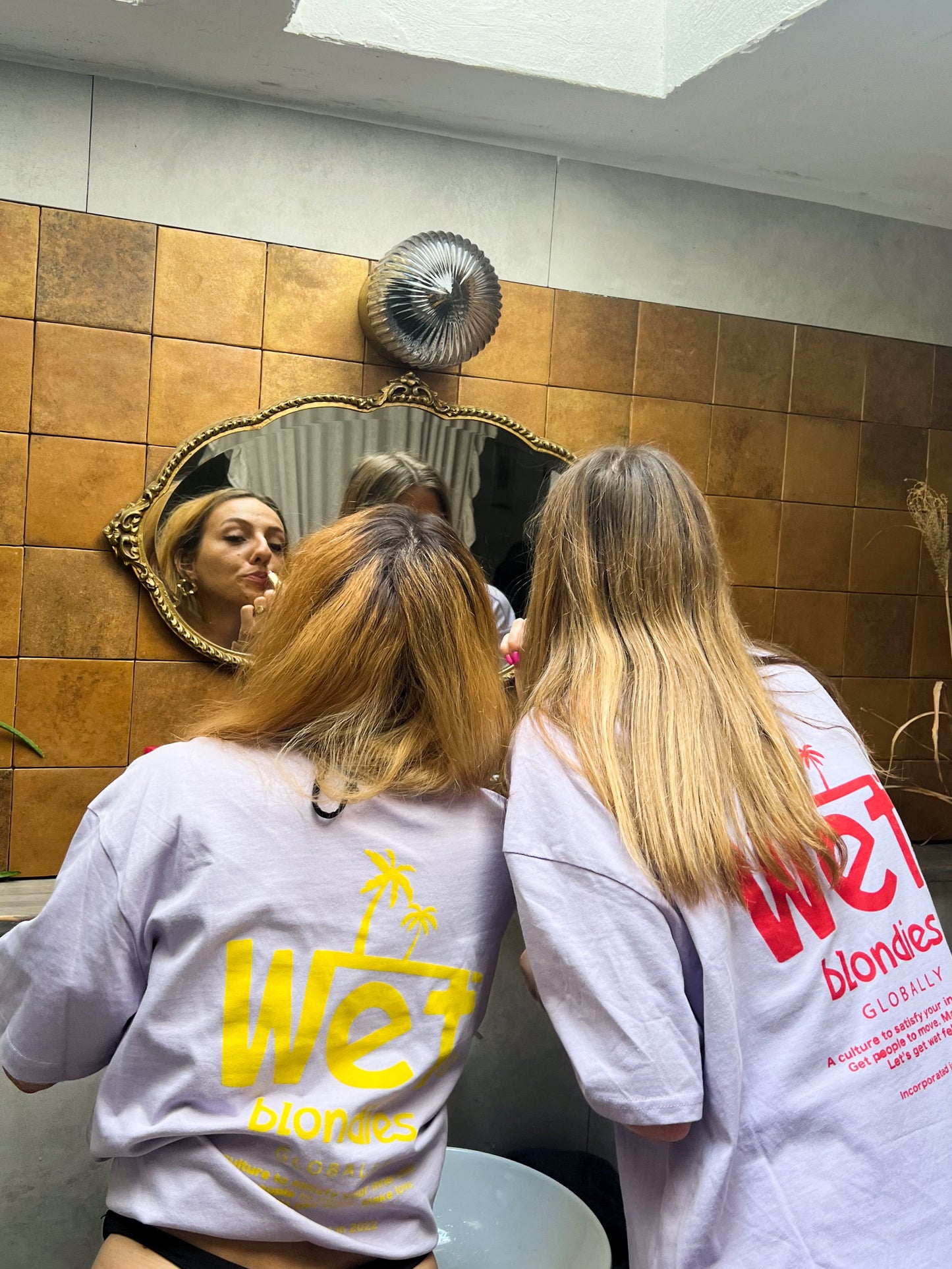 CULTURAL DROP Tees bomb