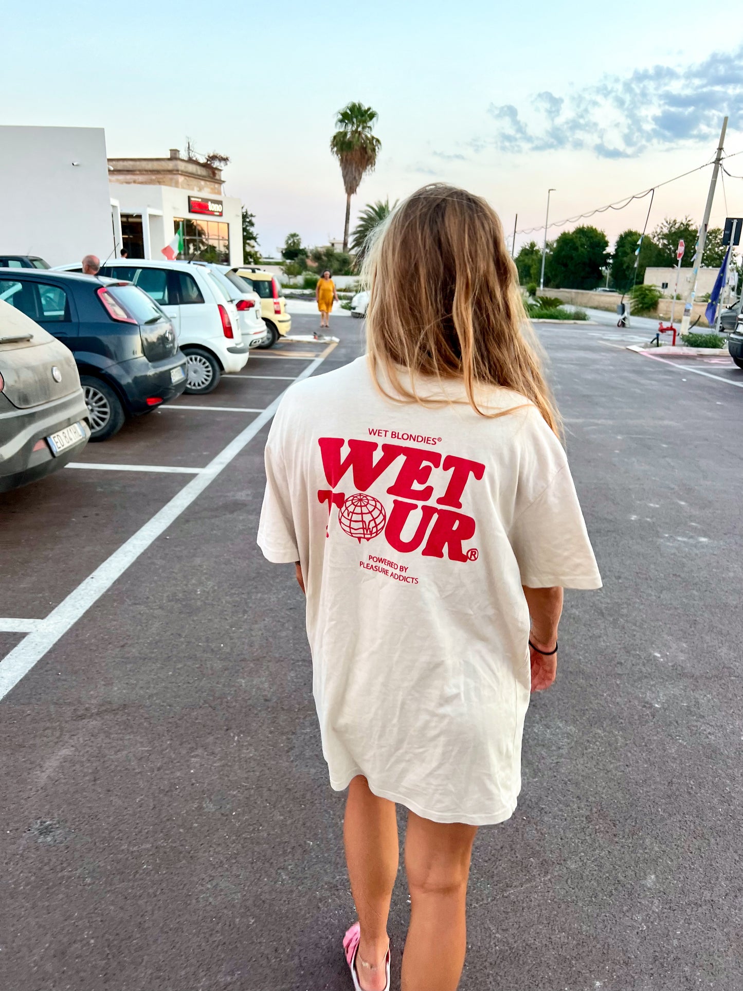 WET TOUR Tees pop